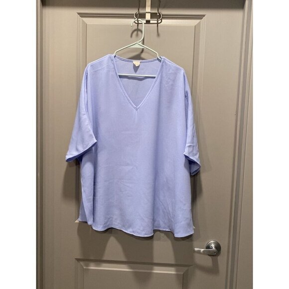 Boutique Tops - Oversized Blue Blouse M Flowy V Neck Top